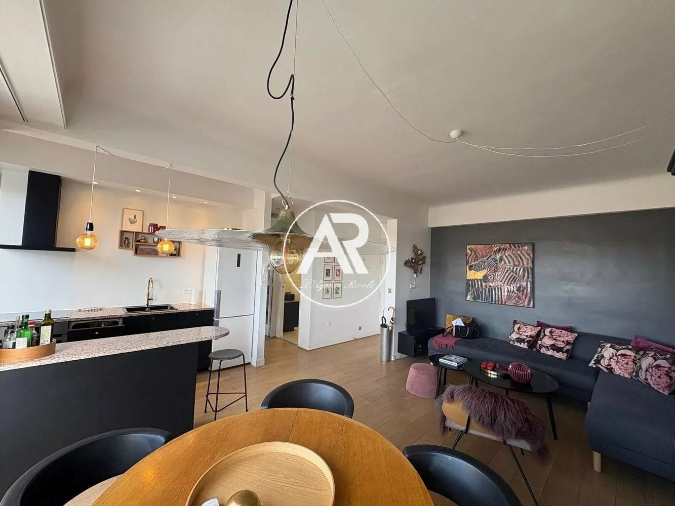 Property photo in Carre d'Or