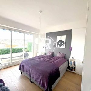 Property in Carre d'Or