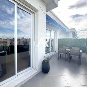 Property in Carre d'Or