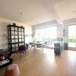 Property in Carre d'Or