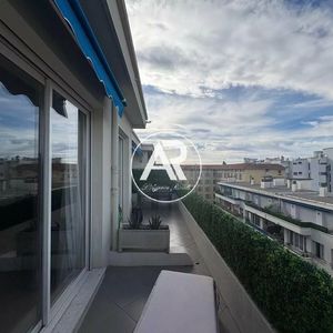 Property in Carre d'Or