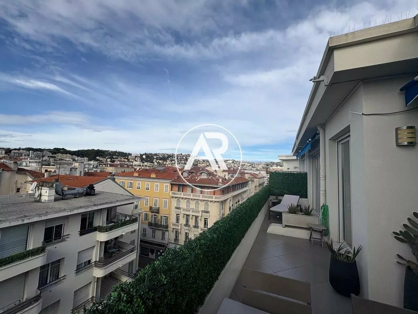 Property photo in Carre d'Or