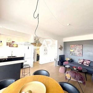 Property in Carre d'Or