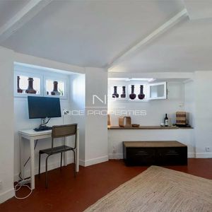 Property in Carre d'Or