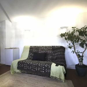 Property in Carre d'Or