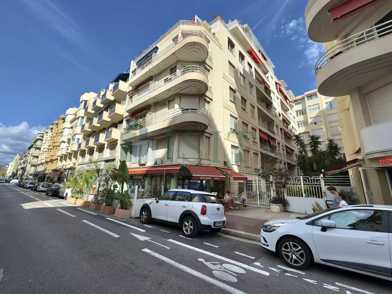 Property photo in Carre d'Or