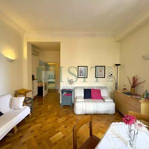 Property in Carre d'Or