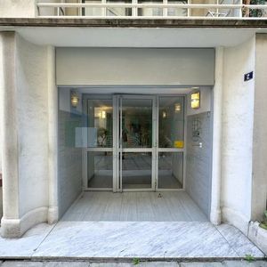 Property in Carre d'Or