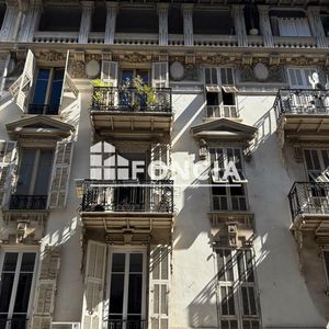 Property in Carre d'Or