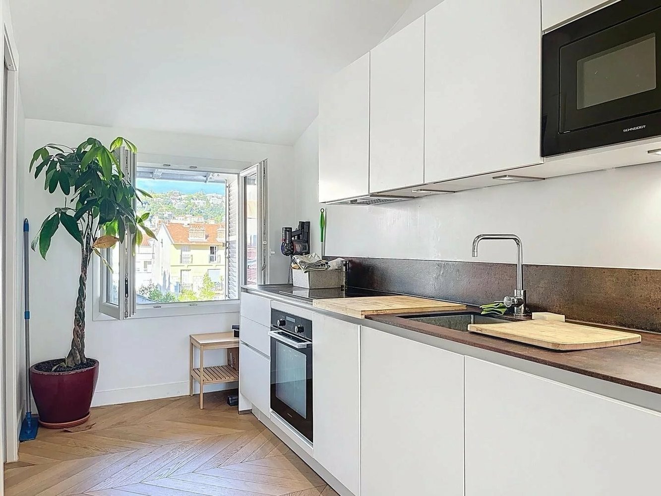 Property photo in Musicians Quarter