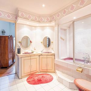 Property in Musicians Quarter