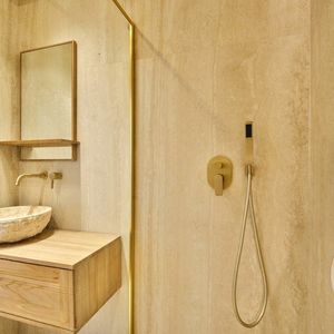 Property in Musicians Quarter