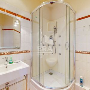 Property in Musicians Quarter