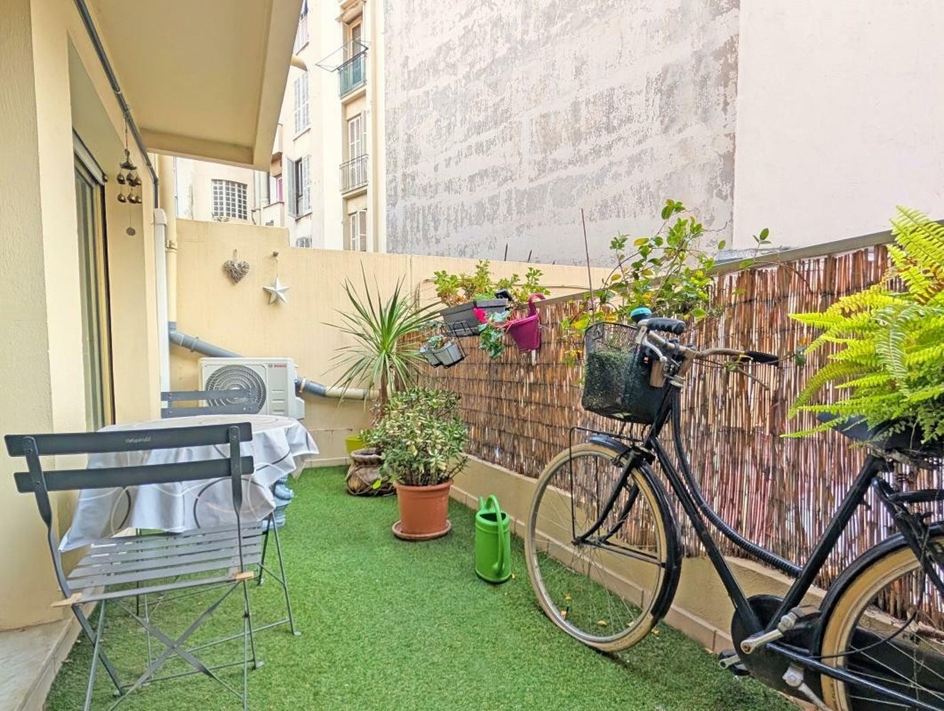 Property photo in Musicians Quarter