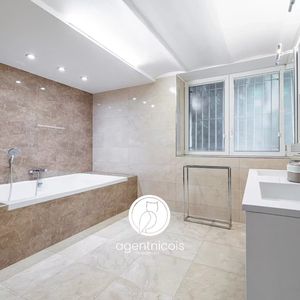 Property in Musicians Quarter