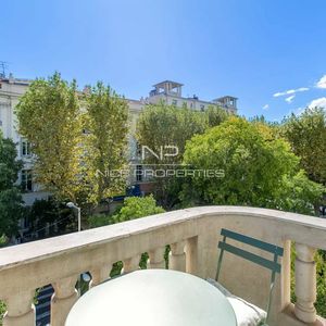 Property in Musicians Quarter