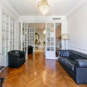 Property in Musicians Quarter