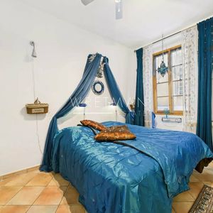 Property in Old Town