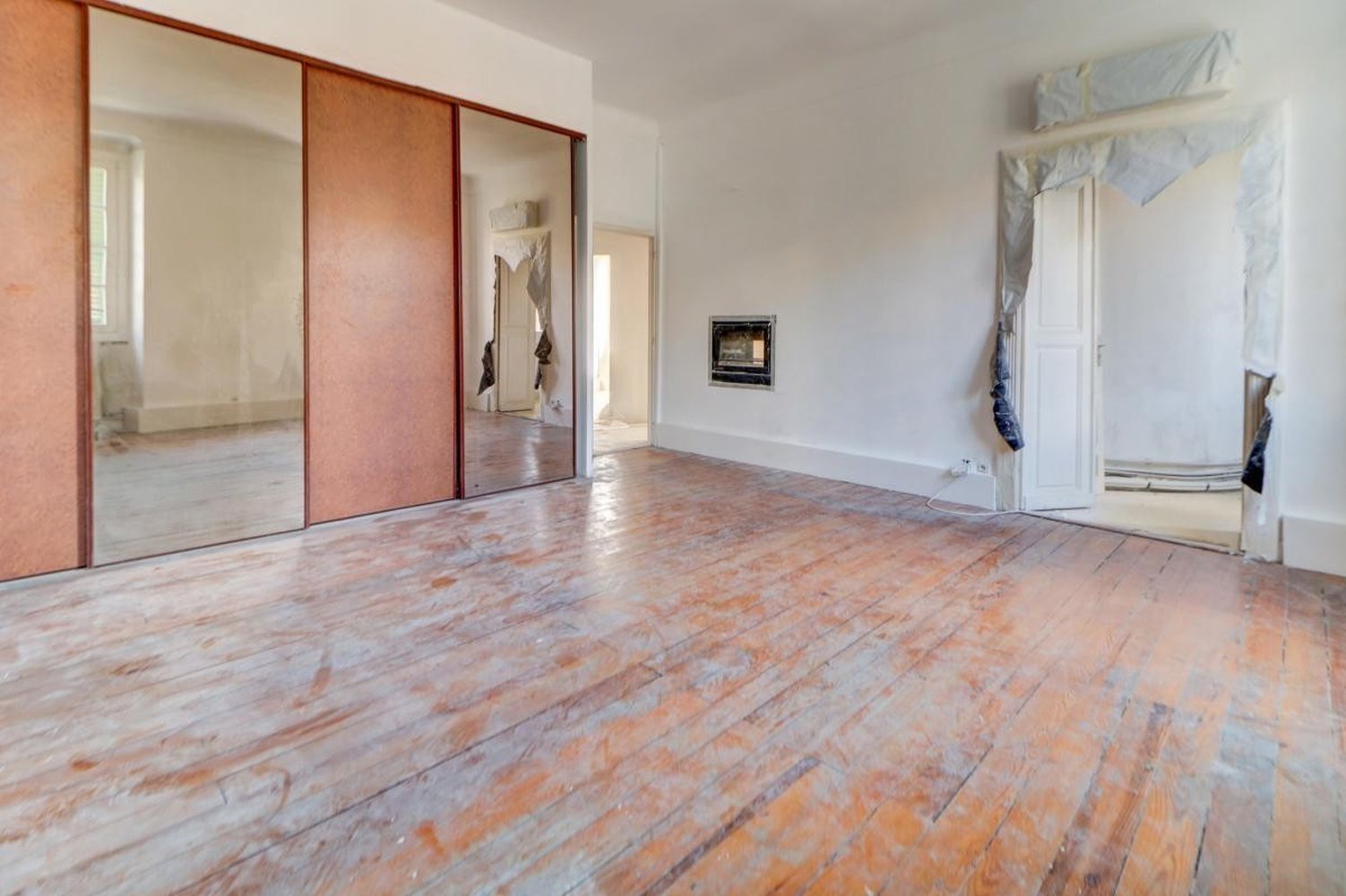 Property photo in Port