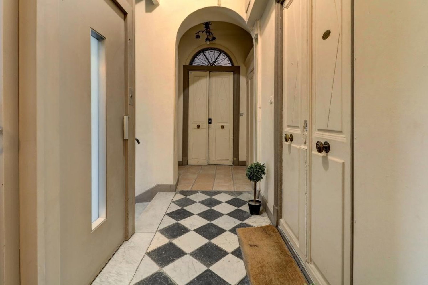 Property photo in Port