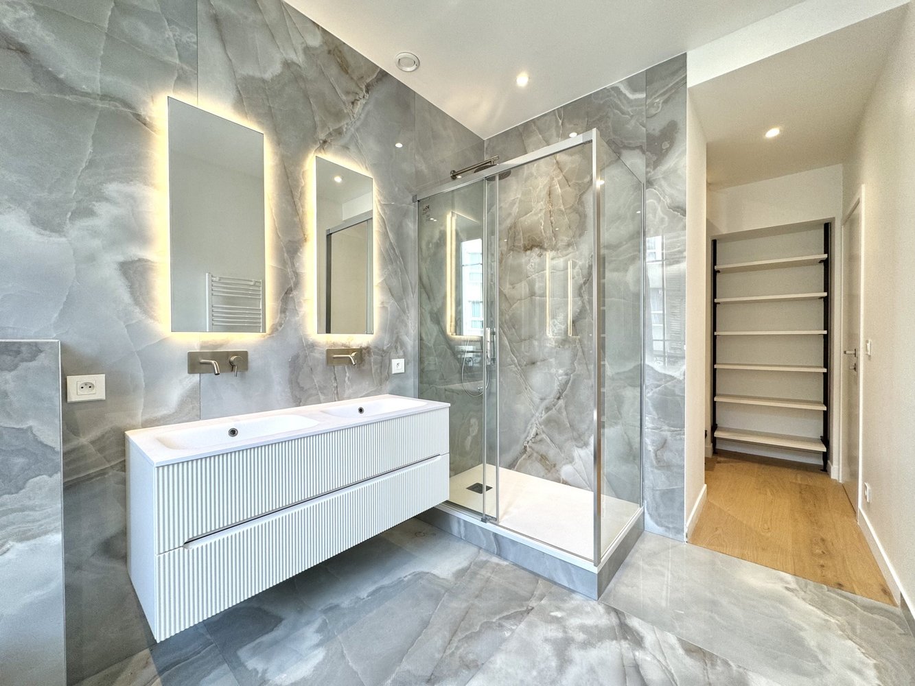 Property photo in Port