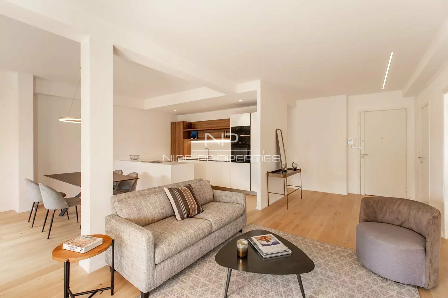 Property photo in Carre d'Argent