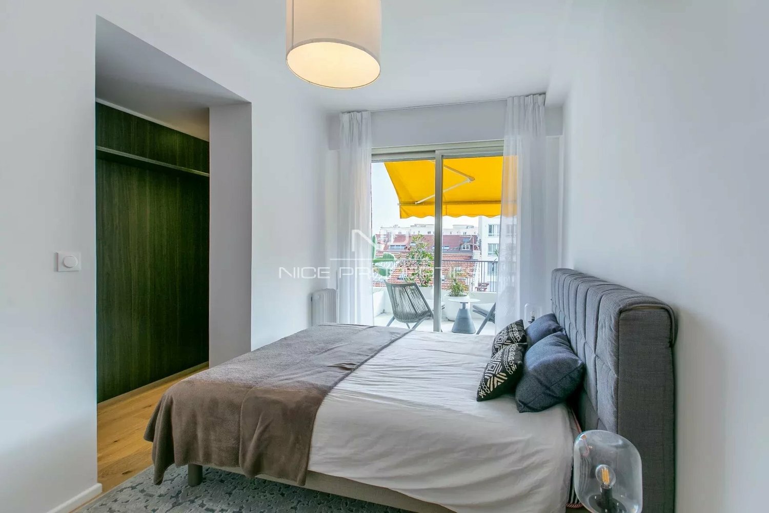 Property photo in Carre d'Argent