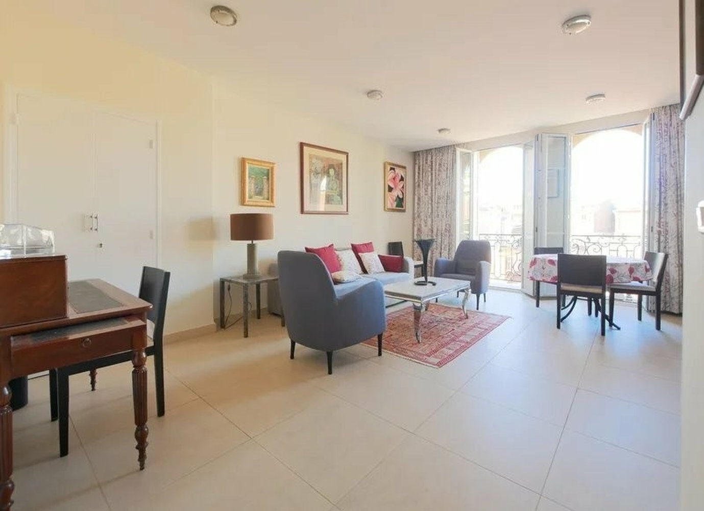 Property photo in Carre d'Argent