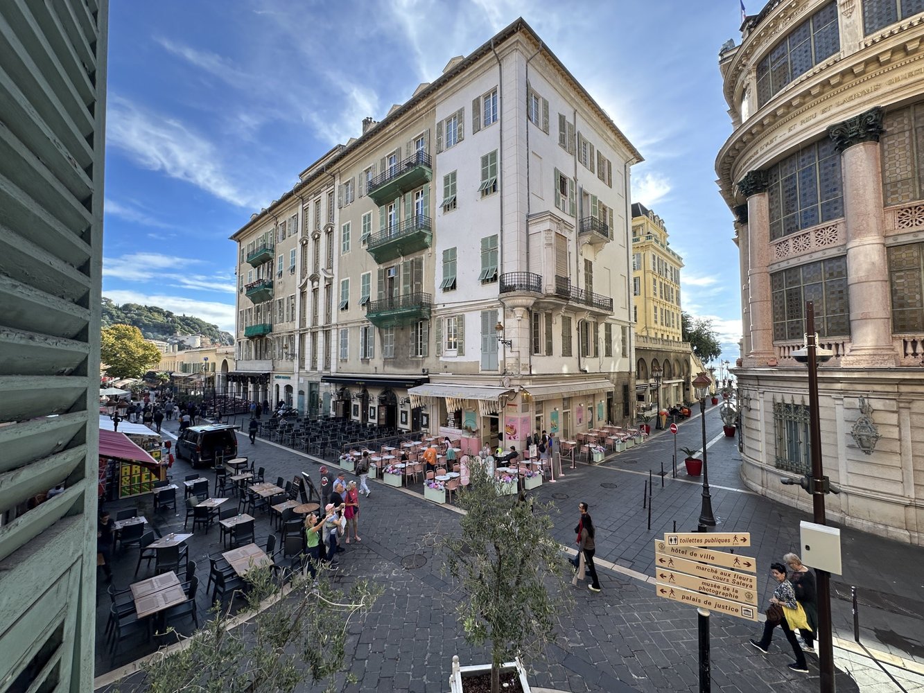 Property photo in Carre d'Argent