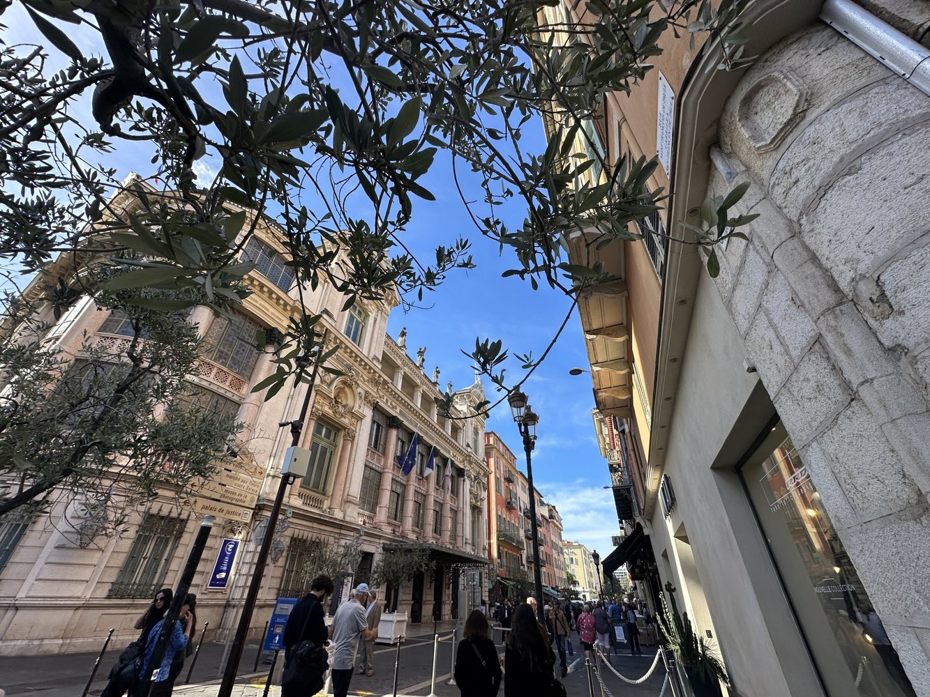 Property photo in Carre d'Argent