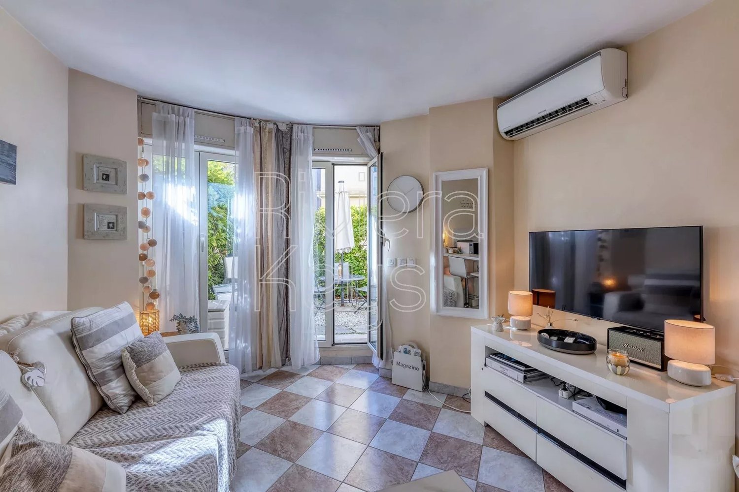 Property photo in Carre d'Argent