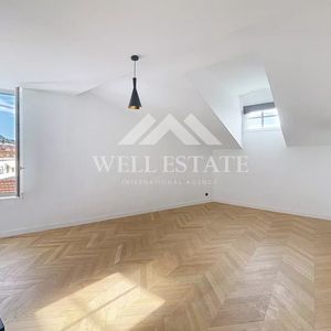 Property in Carre d'Argent