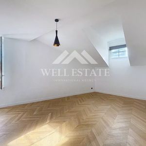 Property in Carre d'Argent