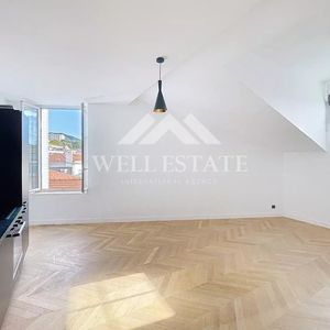 Property in Carre d'Argent