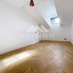 Property in Carre d'Argent