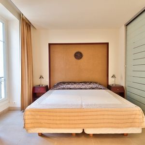 Property in Carre d'Argent