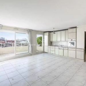 Property in Carre d'Argent