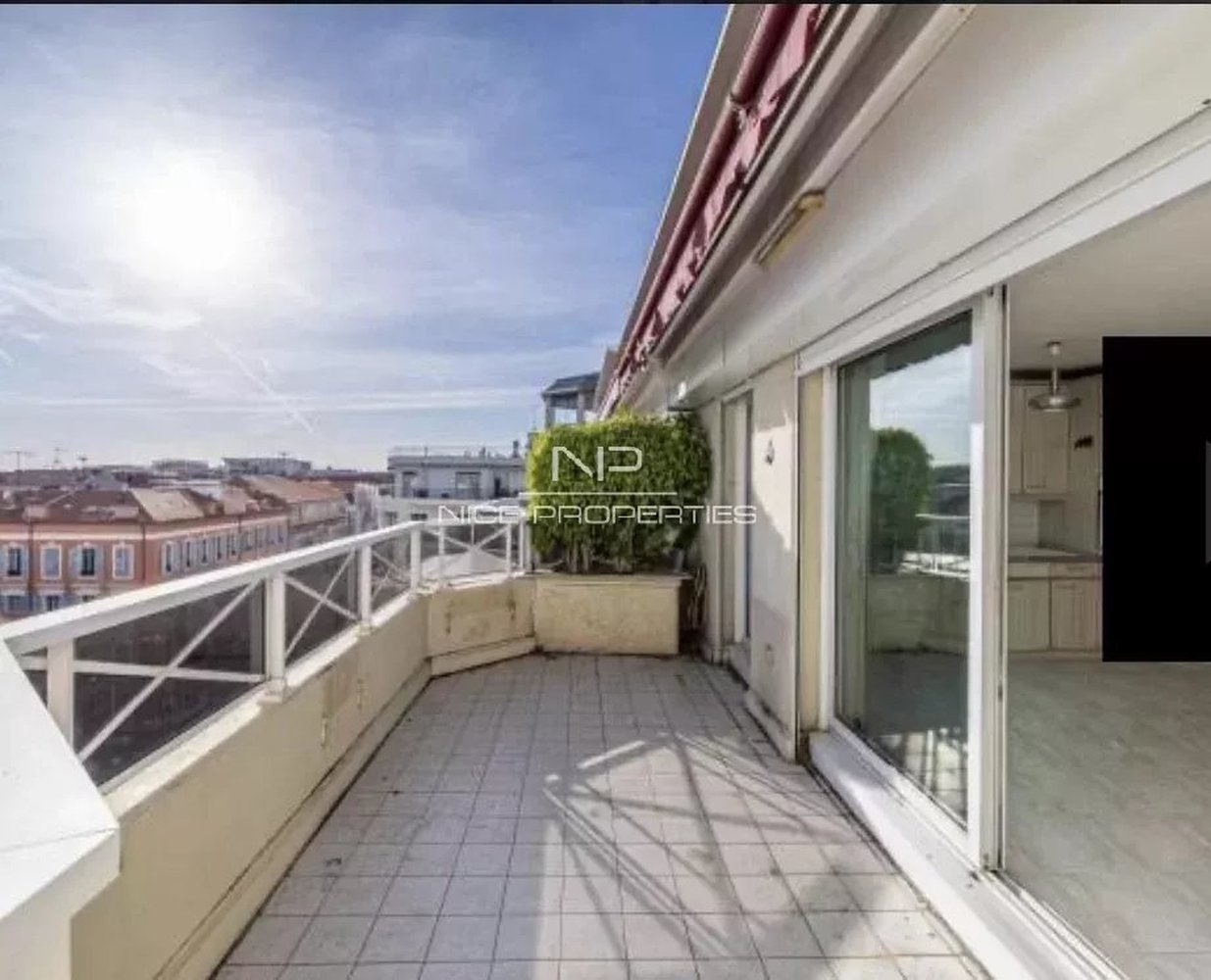 Property photo in Carre d'Argent