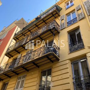 Property in Carre d'Argent