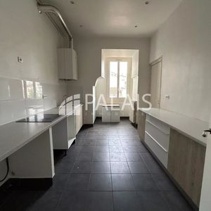 Property in Carre d'Argent