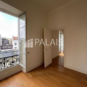 Property in Carre d'Argent