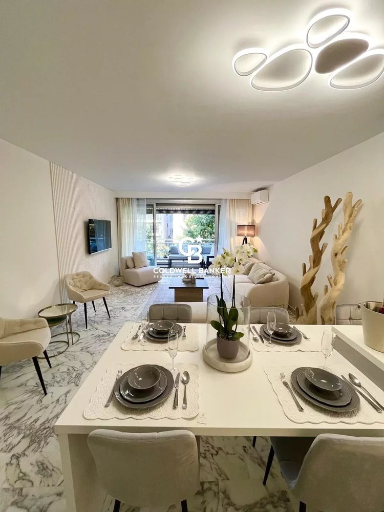 Property photo in Carre d'Argent