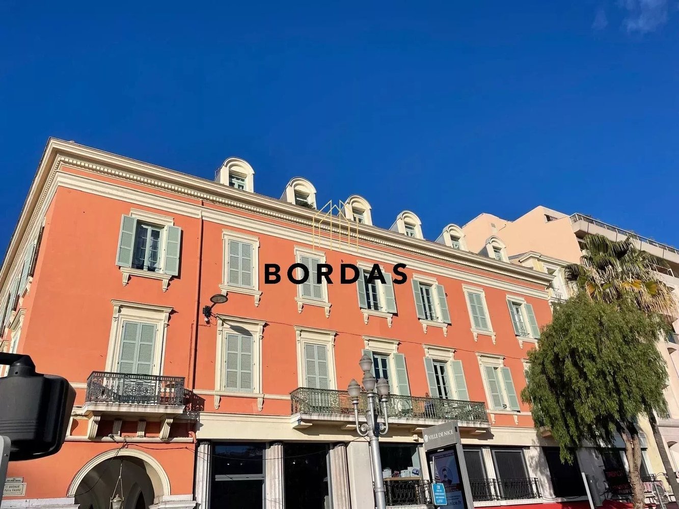 Property photo in Carre d'Argent