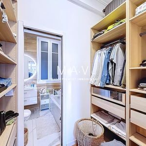 Property in Carre d'Argent