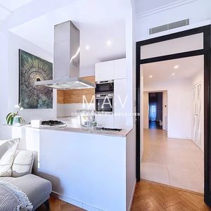 Property in Carre d'Argent