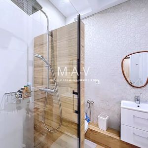 Property in Carre d'Argent