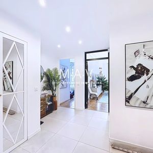 Property in Carre d'Argent