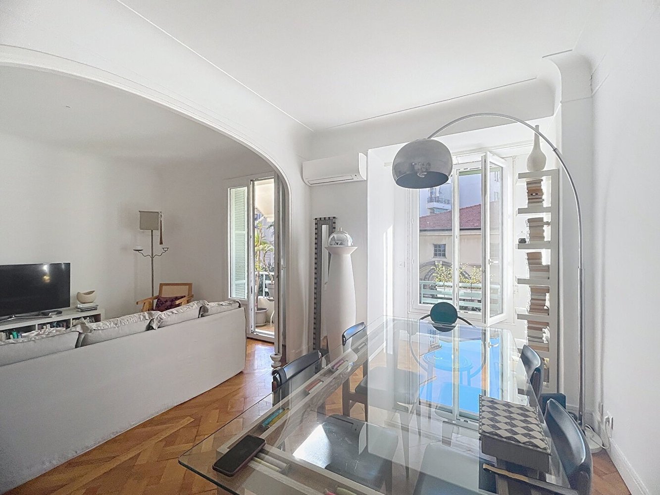 Property photo in Carre d'Or