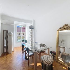 Property in Carre d'Or