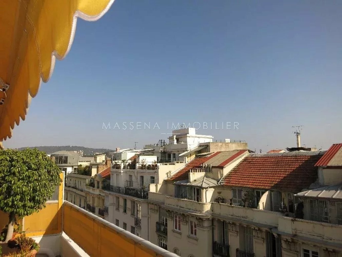 Property photo in Carre d'Or